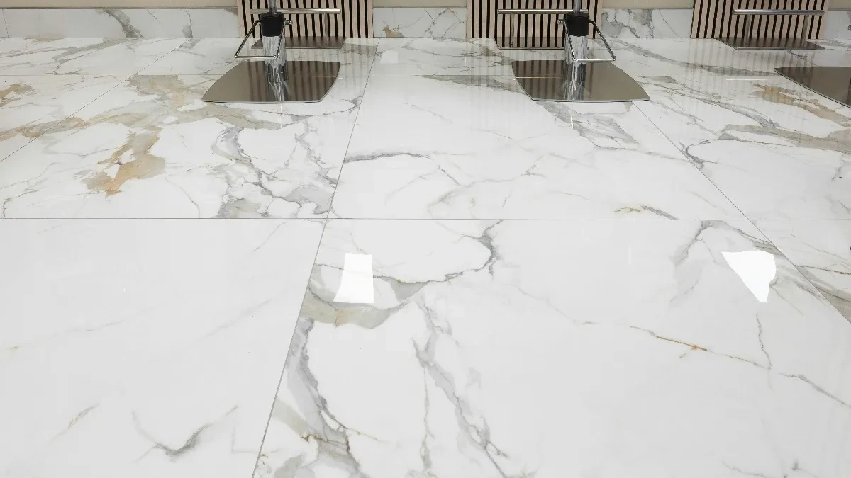 Recept za blistave pločice: Očistite fuge bez muke i jakih hemikalija