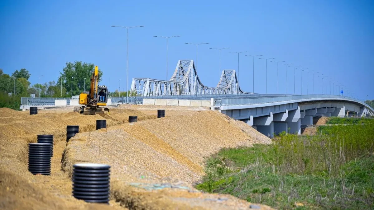 Nastavljeni radovi na izgradnji dionice autoputa Bijeljina-Rača (FOTO)
