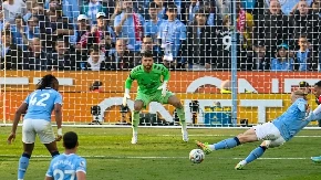 Siti slavio u derbiju: Trka za titulu se nastavlja