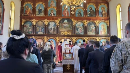 Episkop Sava služi liturgiju u Kozarskoj Dubici povodom Dana sjećanja