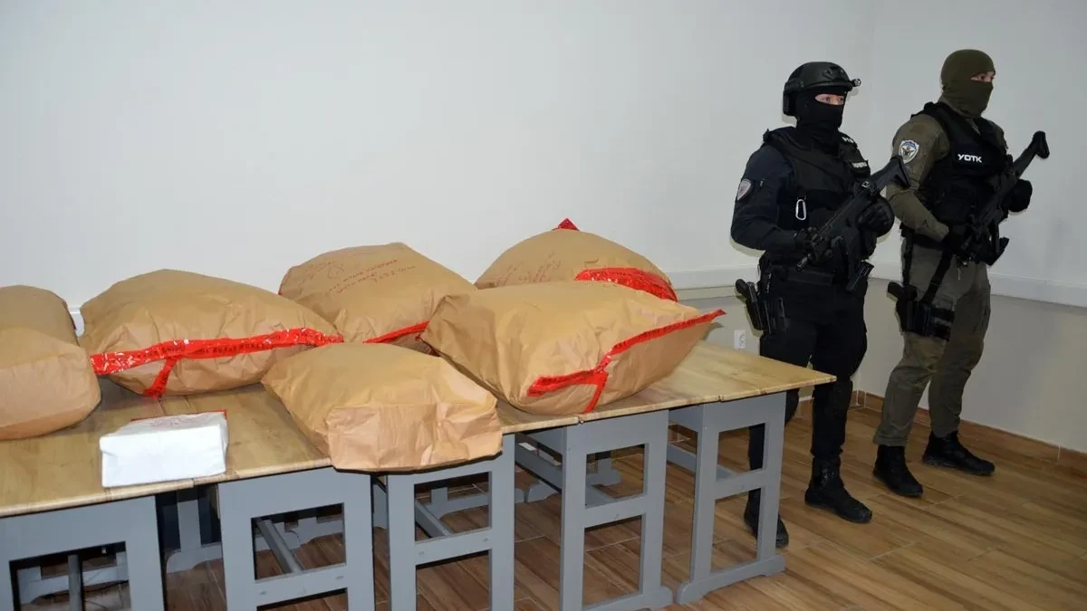 Četiri lica uhapšena u akciji "Brazil" u Gradišci: Zaplijenjena droga u vrijednosti 200.000 KM