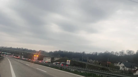 Gužva na naplatnim kućicama