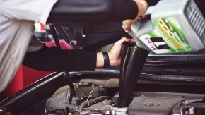 Plivajući zamajac: Noćna mora svakog vozača i kako prepoznati kvar