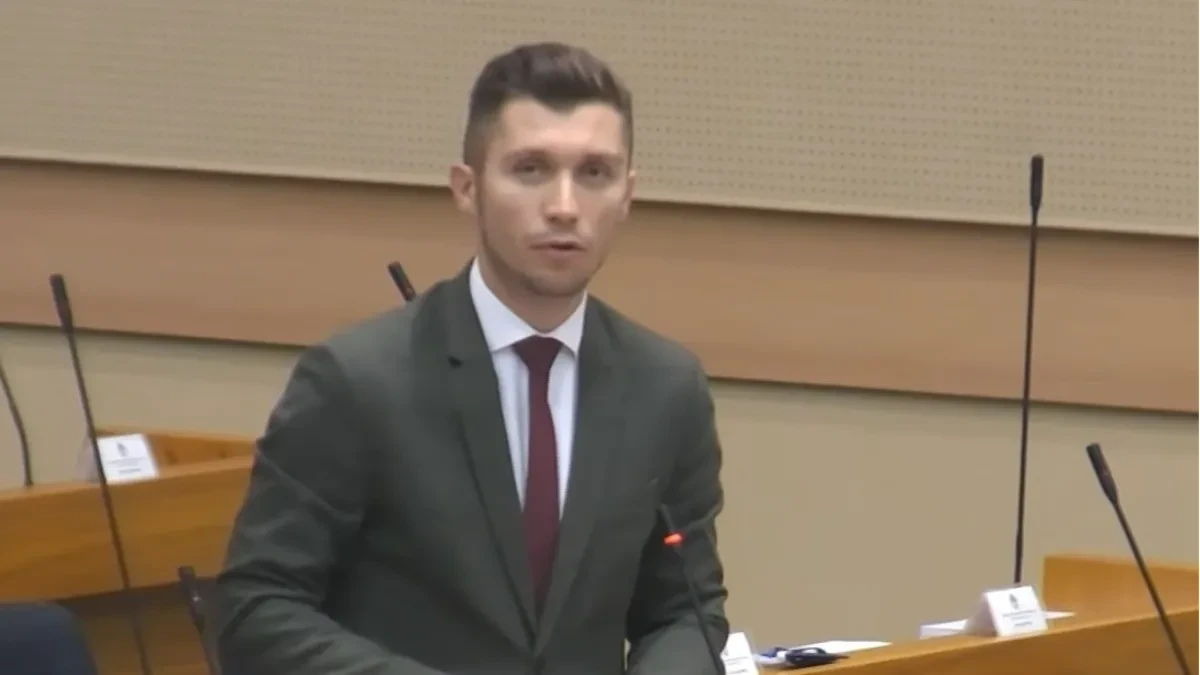 Kresojević upitao premijera: Zašto penzioneri neustavno plaćaju doprinose za zdravstvo?