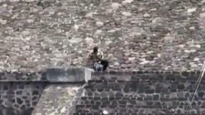 Horor u Meksiku: Napadač sijao smrt među turistima pa izvršio samoubistvo (UZNEMIRUJUĆI VIDEO)