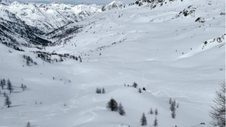 Zimska idila u aprilu: Snijeg zabijelio Kopaonik, temperature u minusu