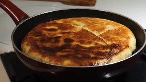Turska pita iz tave spremna za 15 minuta: Bolja od originala? 