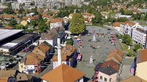 Neko se treba vratiti u klupu: Obavještenje iz tuzlanske škole nasmijalo građane (FOTO)