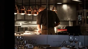 Većina ga ignoriše: Tajni znak na jelovniku koji odaje kvalitet restorana