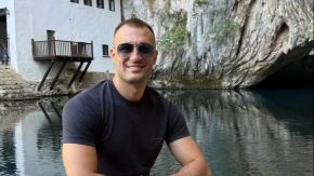 Haris Berković priznao kroz kakve muke je prošao zbog nove frizure: „Boli kao popravka zuba“