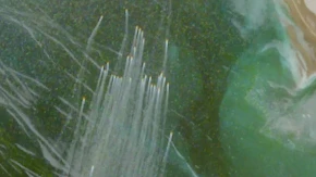 Ovo je satelitski snimak "roja" brzih iranskih ratnih čamaca kod Ormuza