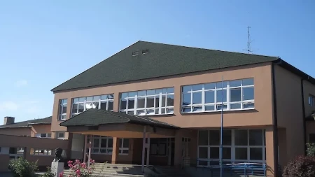 Grad Banjaluka nabavlja uniforme za učenike: Motivi Zmijanjskog veza i ujednačene boje