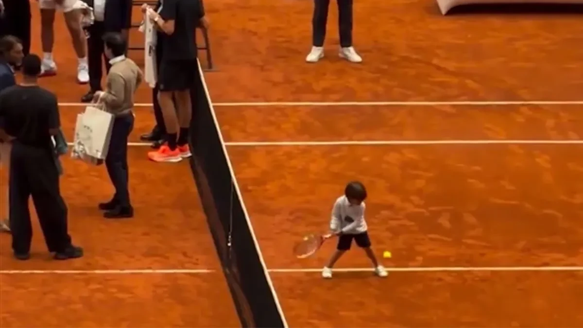 Nadalov sin hit na mrežama: Pogledajte kako igra tenis (VIDEO)