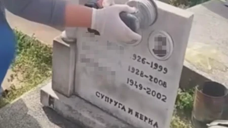 Internet gori zbog snimka iz Srbije: Svi mislili da žena ruši spomenik švaleru, a prava istina će vas razočarati