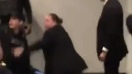 Objavljeni snimci drame i hapšenja na svečanoj večeri u Vašingtonu