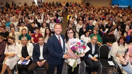 Sanja Grubačić na čelu „Žena u Pokretu“: Predstavljene nove mjere za podršku majkama