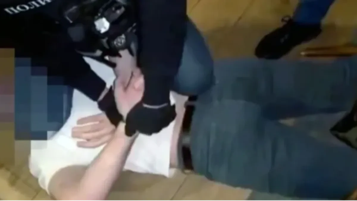 Drama u Derventi: Prijetio pištoljem u kafiću, policija ga brzo uhapsila