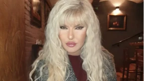 Pjevačica uskoro puni 60, a ima djevojačku figuru: ''Svi me napadaju''