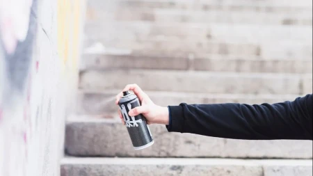 Za brisanje grafita 40.000 KM: Ceh vandalizma plaćaju građani 