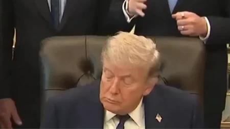 Tramp poručio da je blokada efikasnija od bombardovanja