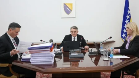 Bećirović i Komšić protiv prijedloga Cvijanovićeve o „Muslimanskom bratstvu“ i IRG