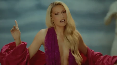 Šok detalji iz prošlosti: Pjevač otkrio da je Rada Manojlović plakala zbog Lepe Brene