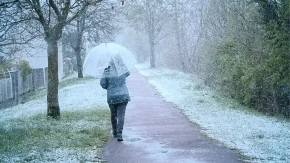 Zimski uslovi u maju: Snijeg i narandžasti alarm u Hrvatskoj
