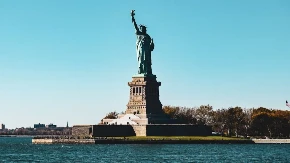 Amerika diže rampu: Kineska vozila i softver pod prijetnjom potpune zabrane