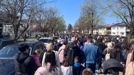 Gradiška u znaku radosti: Vrbica okupila rijeku vjernika (FOTO/VIDEO)