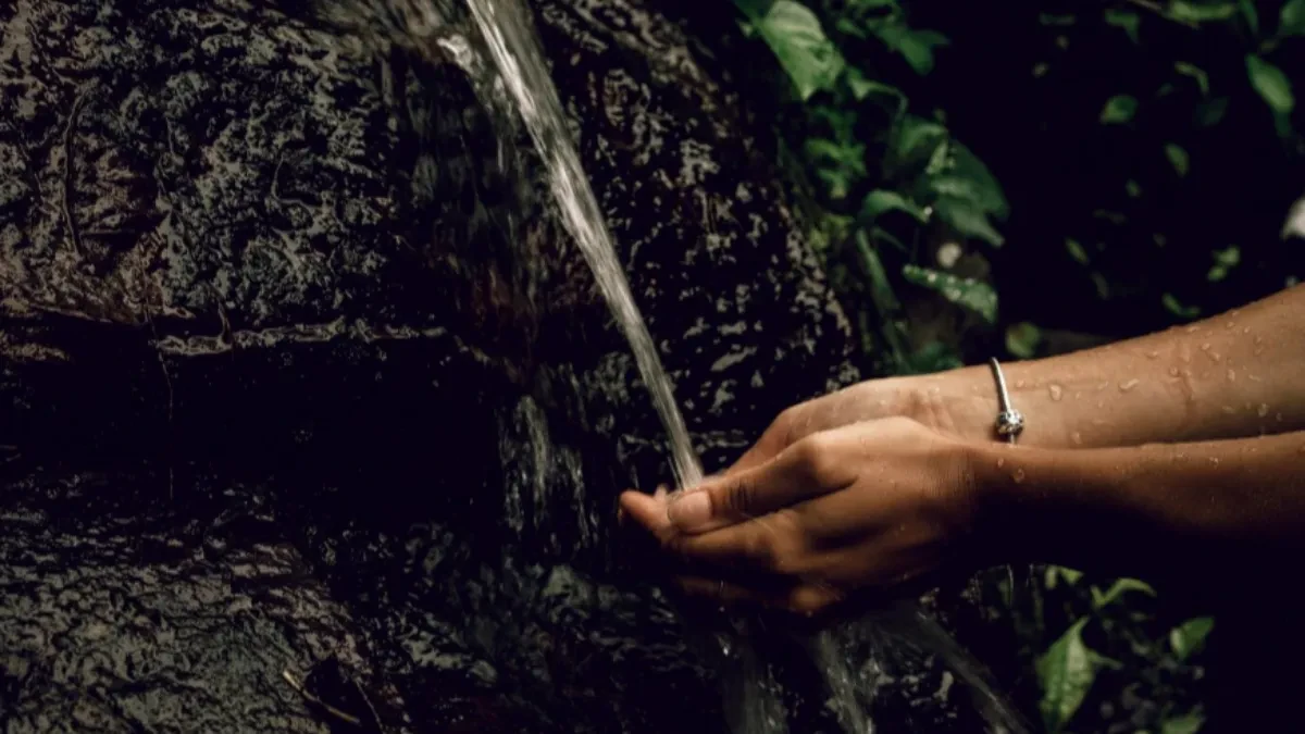 Ljekovita voda iz sela Odmenje: Osam vijekova tradicije i narodni lijek protiv opasnih bakterija