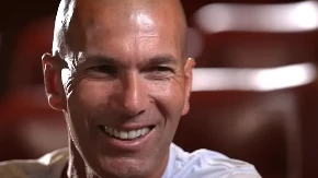 Legendarni Zizu se vraća na velika vrata