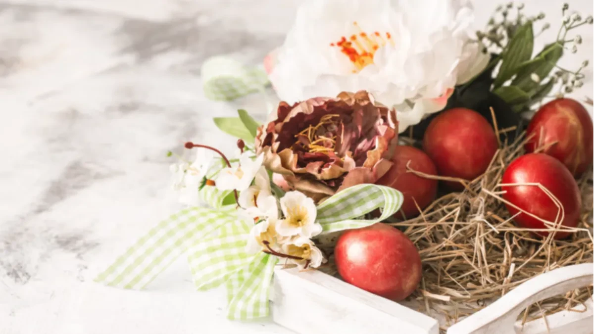 Farbanje jaja u lukovini: Dodajte ovu biljku za jaču crvenu boju