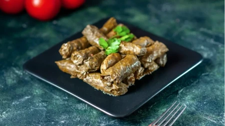 Bolje od onih sa kupusom! Napravite sarmice od zelja koje se tope u ustima uz ovaj jednostavan trik