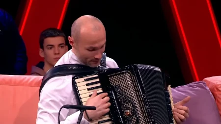 Poznati harmonikaš postao otac: Stigla djevojčica na Blagovijesti