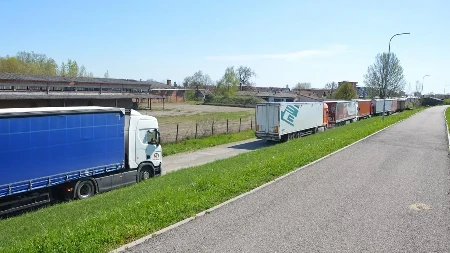 Rekordna kolona kamiona u Gradišci: Saobraćajni kolaps u većem dijelu grada