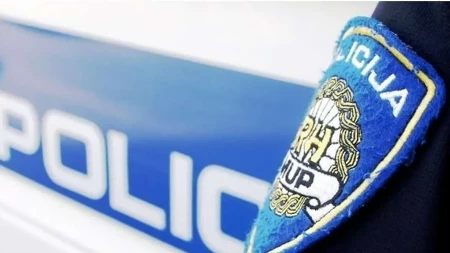 Bizaran incident u Puli: Navijač pomoću lažnog trudničkog stomaka pokušao unijeti pirotehniku