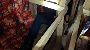 Akcija policije u Drakseniću: Pronađeno 38 državljana Kine, Turske i Iraka (FOTO/VIDEO)