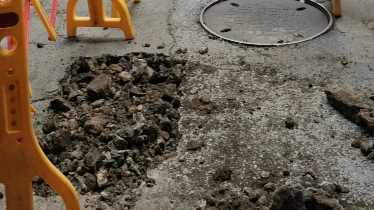 Jedna rupa na putu može da napravi ozbiljan kvar na autu: Evo šta prvo strada