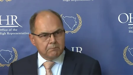 Federalni mediji: Šmit razmatra podnošenje ostavke