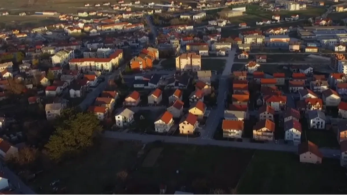 Horor u Tomislavgradu: Tukao suprugu pa je izbo nožem pred djecom