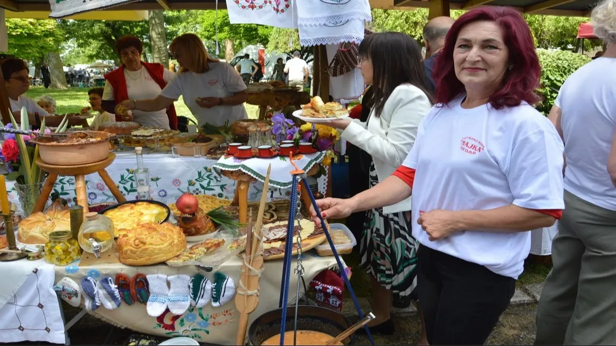 Na „Zdravofestu“ kuvali farmaceuti, agronomi, urednici, snimatelji (FOTO)