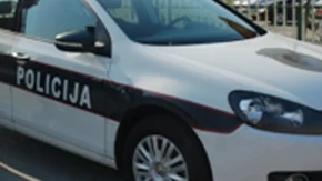 Automobil sletio s puta i prevrnuo se kod Konjica: Povrijeđene dvije osobe