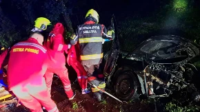 Drama kod Banjaluke: Automobil sletio sa puta, jedna osoba povrijeđena