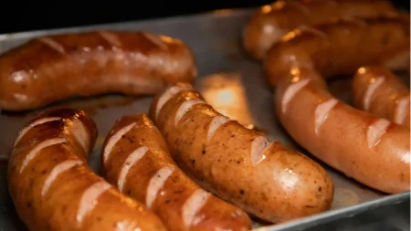 Kako pripremiti savršene kobasice: Male tajne za veću sočnost i hrskavost