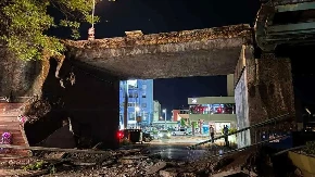 Urušio se dio Savskog mosta: Privremeno zatvoren granični prelaz (FOTO)