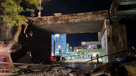 Urušio se dio Savskog mosta: Privremeno zatvoren granični prelaz (FOTO)
