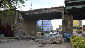 Upozorenja nisu shvaćena ozbiljno? Građani Gradiške zaprepašteni nakon urušavanja mosta na Savi (FOTO)