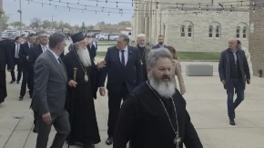 Dodik u Milvokiju posjetio Saborni hram Svetog Save i školu: Srpska je uvijek uz svoj narod, ma gdje on bio 