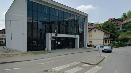 Detalji skandala u Banjaluci: Policajci reketirali djevojku