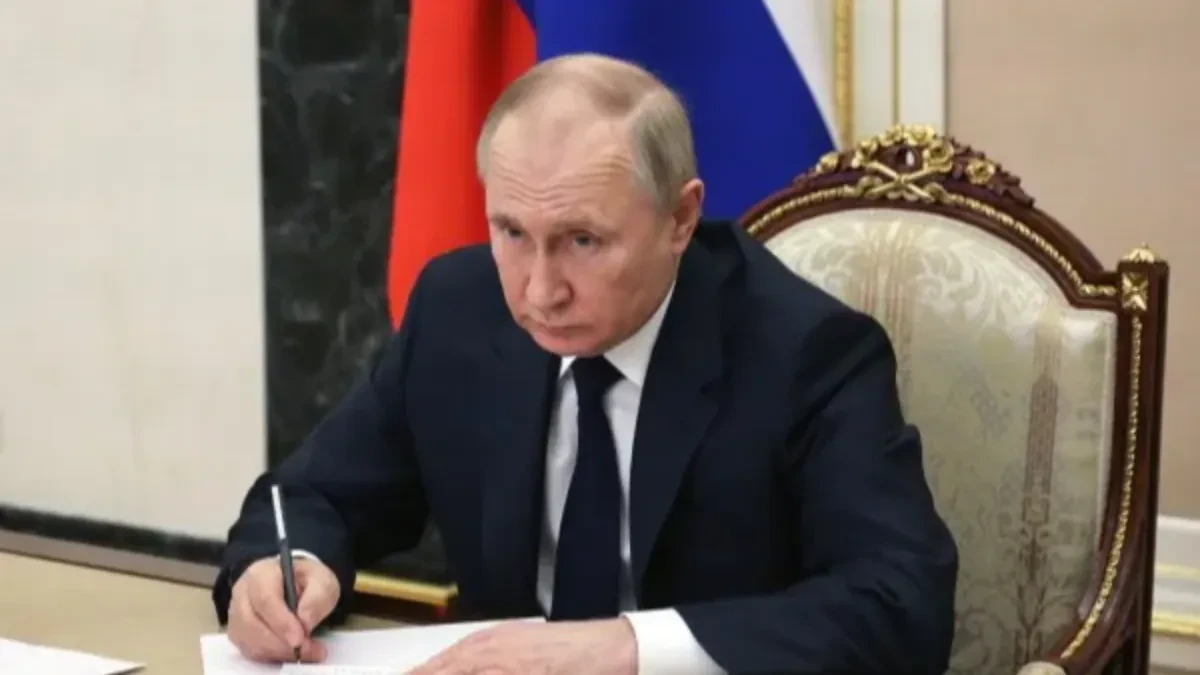 Zašto je Putin skinuo sako u Pekingu?